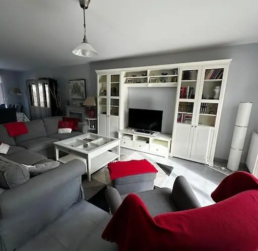 Bois Joli - Maison Classee 3 Etoiles, A 2 Pas De La